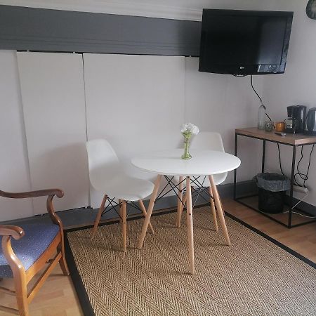 Hotel Chez Sophie Et Thibault Sceaux-du-Gatinais Esterno foto