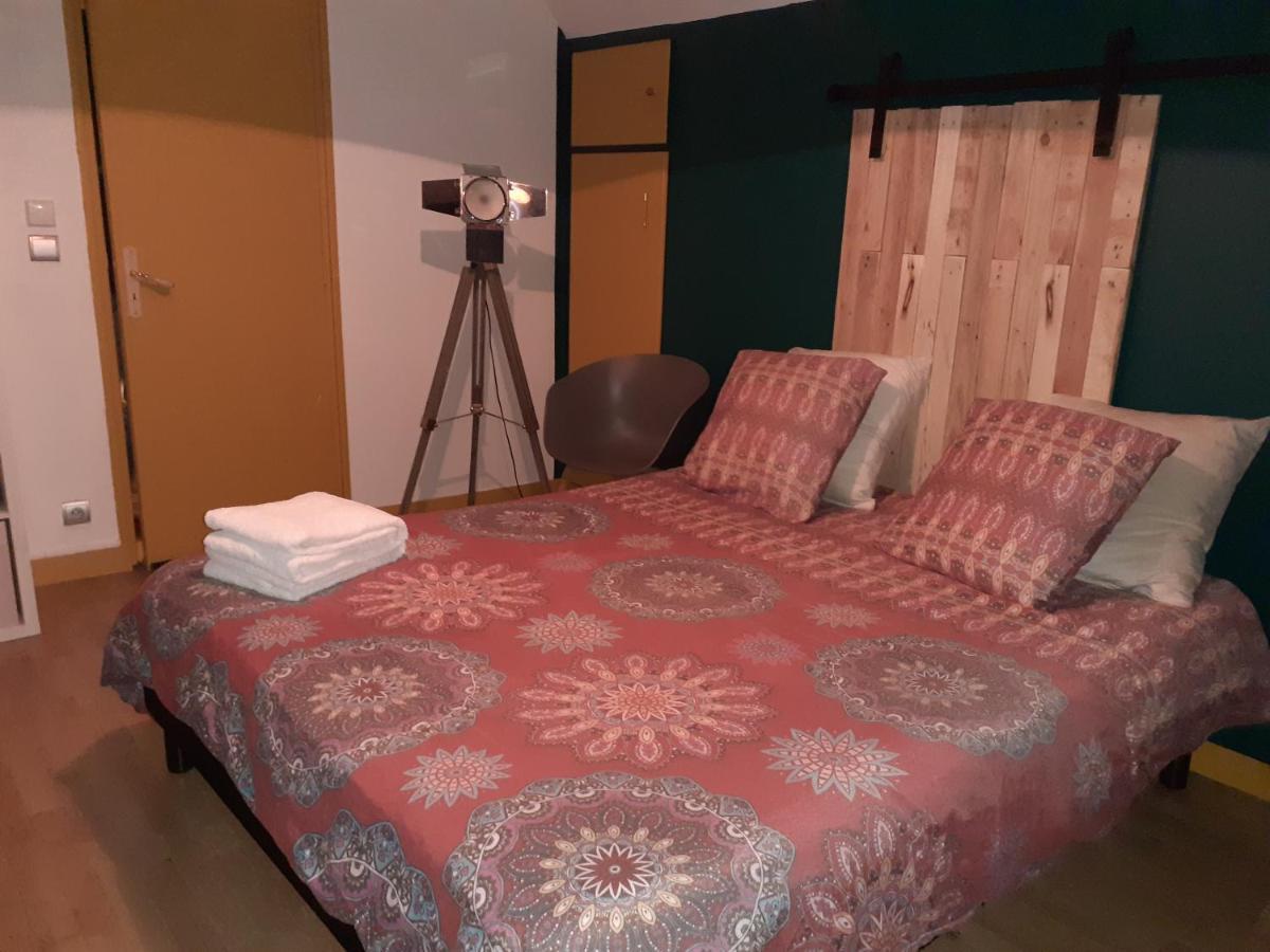 Hotel Chez Sophie Et Thibault Sceaux-du-Gatinais Esterno foto